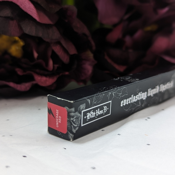 🆕 Underage Red 💄 KVD Beauty Everlasting Liquid Lipstick - Picture 6 of 10